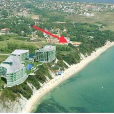 Rose Apartment On The Beach 比亚拉 外观 照片
