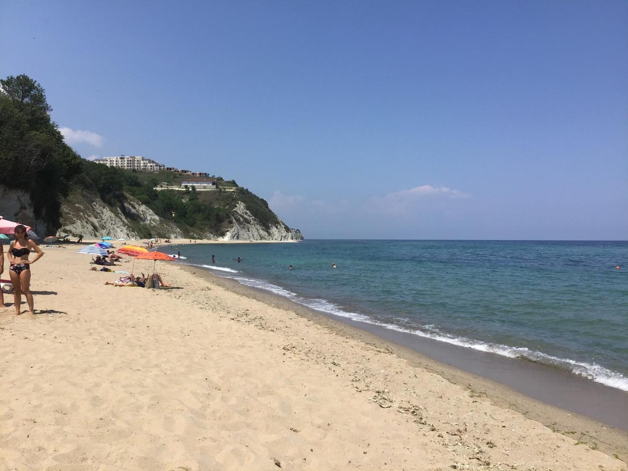 Rose Apartment On The Beach 比亚拉 外观 照片