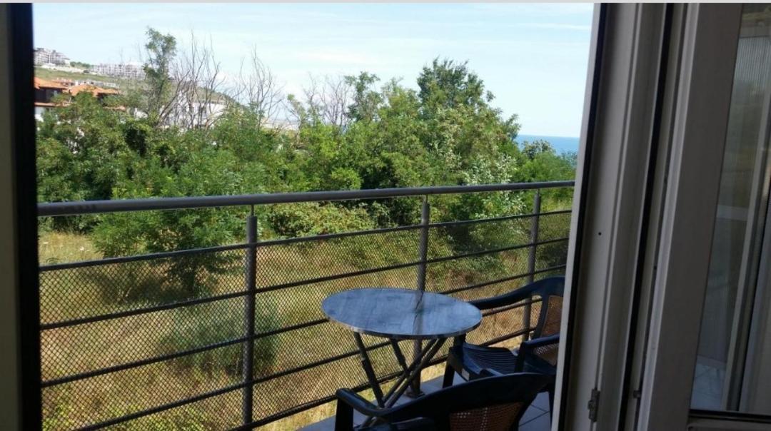 Rose Apartment On The Beach 比亚拉 外观 照片