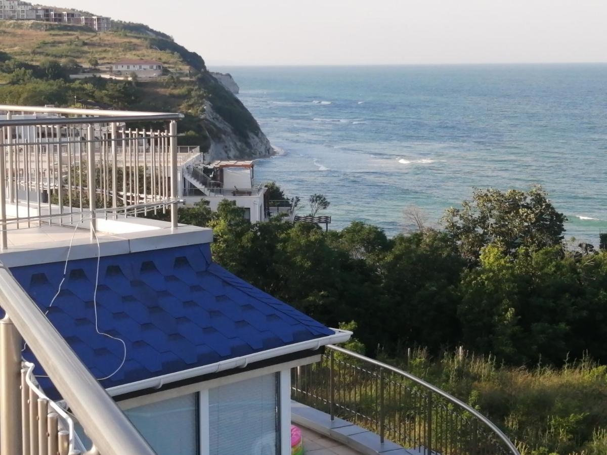 Rose Apartment On The Beach 比亚拉 外观 照片
