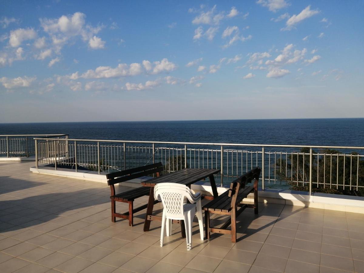 Rose Apartment On The Beach 比亚拉 外观 照片